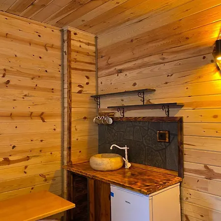 Camankasuit Bed & Breakfast Camlihemsin