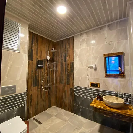 Camankasuit Bed & Breakfast Camlihemsin